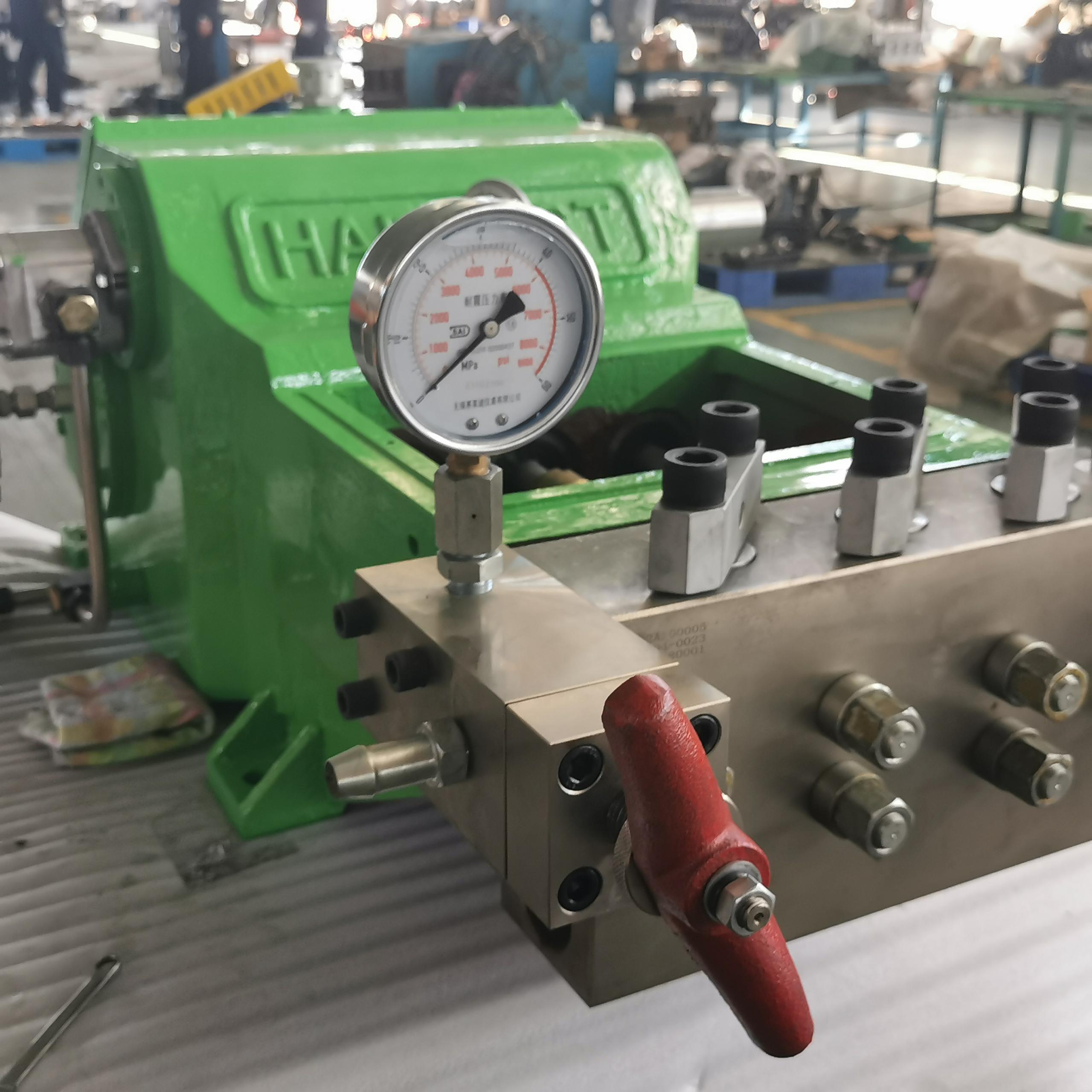 High efficiency water jet equipment for road marking removal