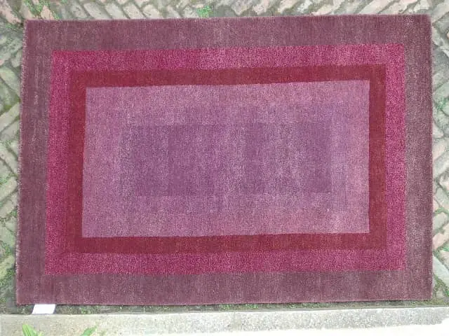 Hand knotted Carpets