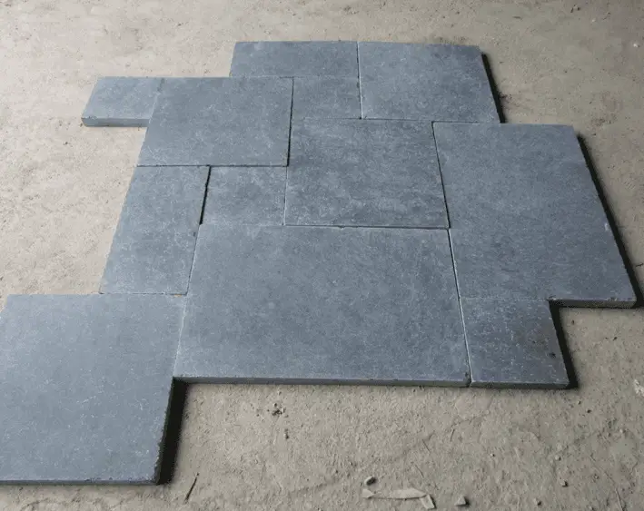 BLUESTONE ANTIQUED TUMBLED
