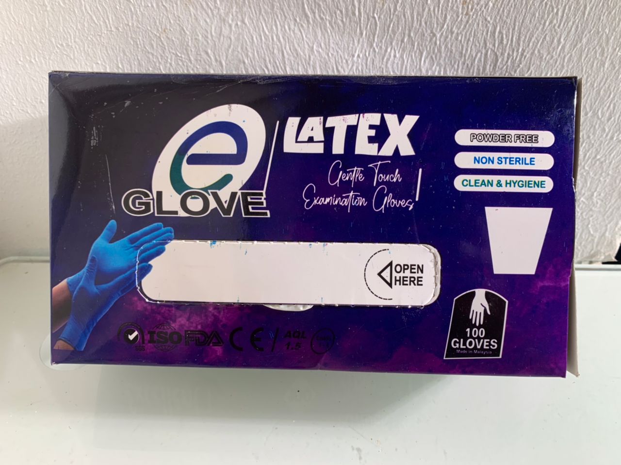 Latex examination gloves