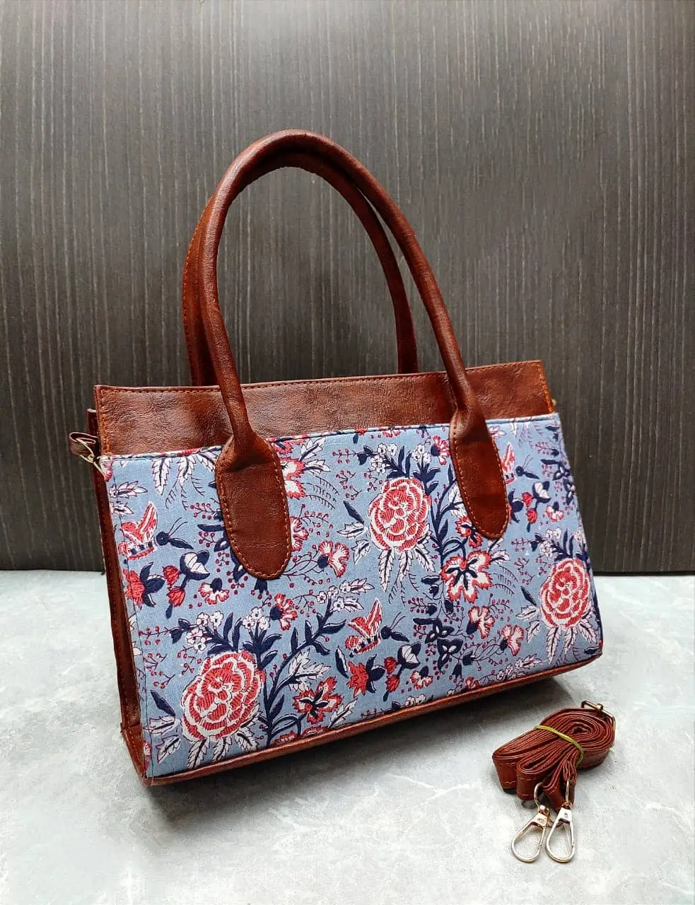 Women handbag