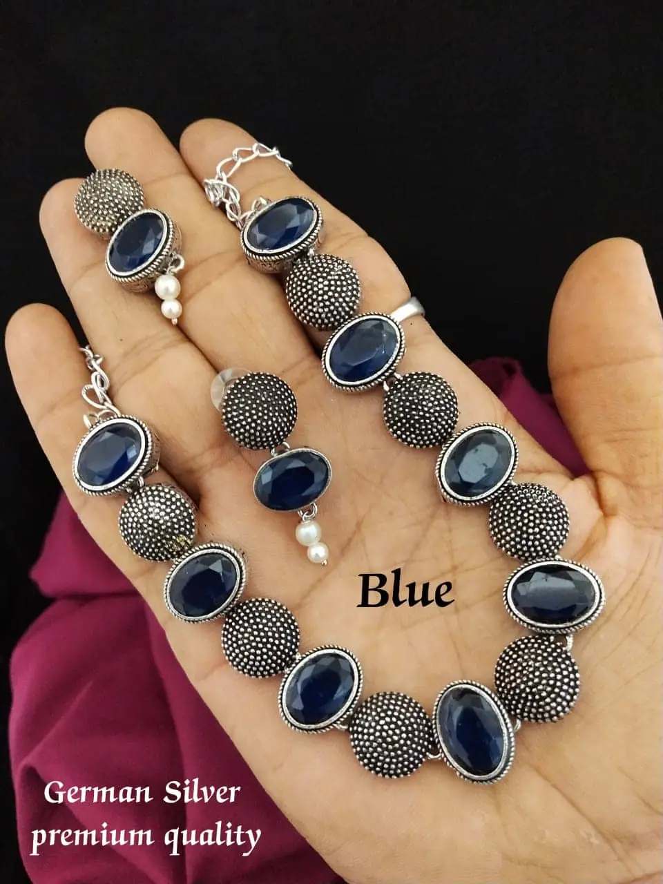 Choker Necklace Set
