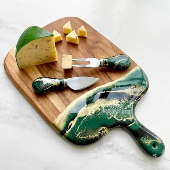 Resin and wooden chopping cutting board