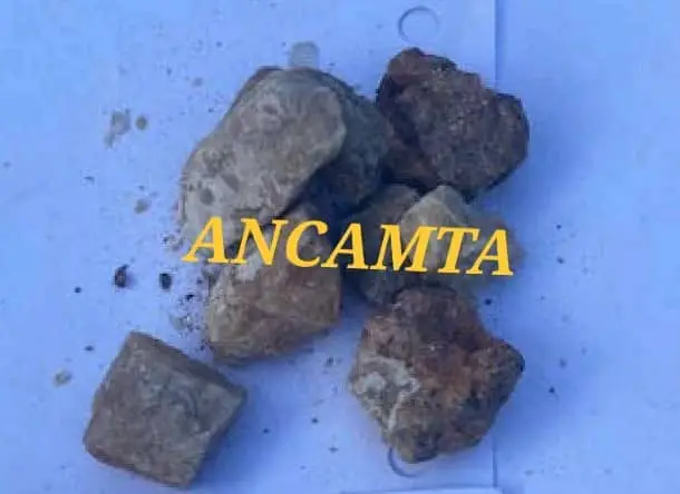 Tungsten ore (WO3 - 66,5%)