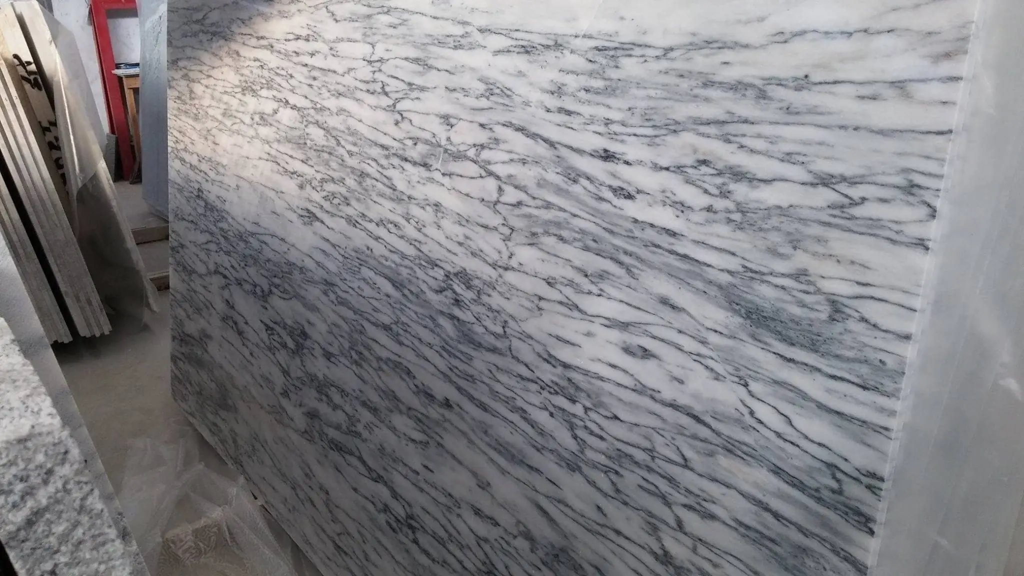Pele Tigre Marble 2cm Slabs & Tiles