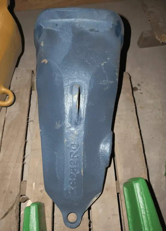 Komatsu bucket teeth K15RC,K20RC,K25RC,K25SYL,K30RC,K30SYL,KM40T,K40SYL,K40RC,K50RC,KM50T,K50SYL,K70RC,K70SYL,K85RC,K85T,K85SYL,XS115T,XS115RC,XS145RC,X252RC,XS342RC,X152RC