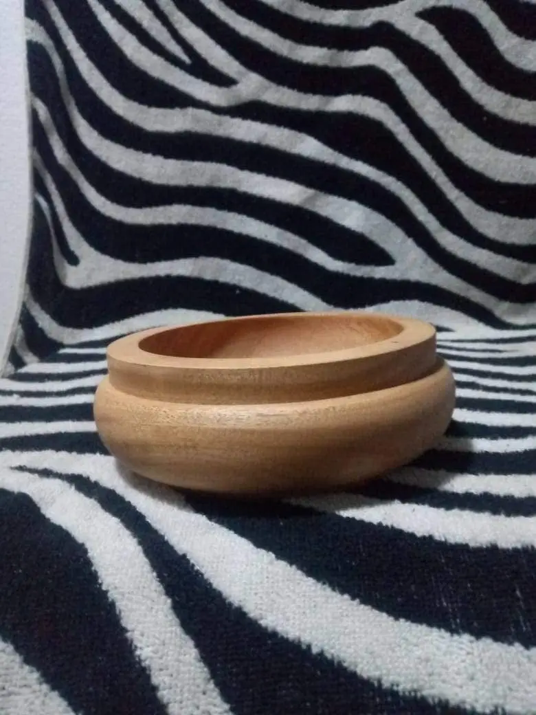 Wooden Bowl handi design