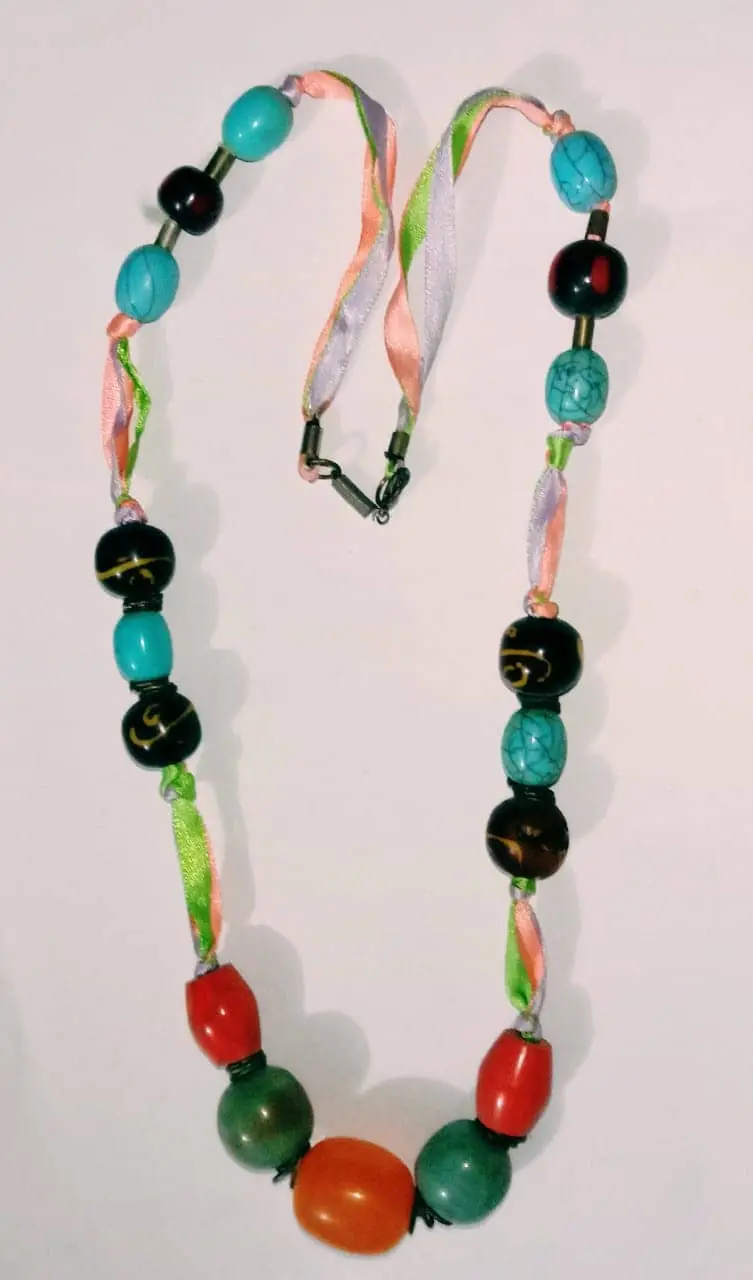 Resin jewellery necklace