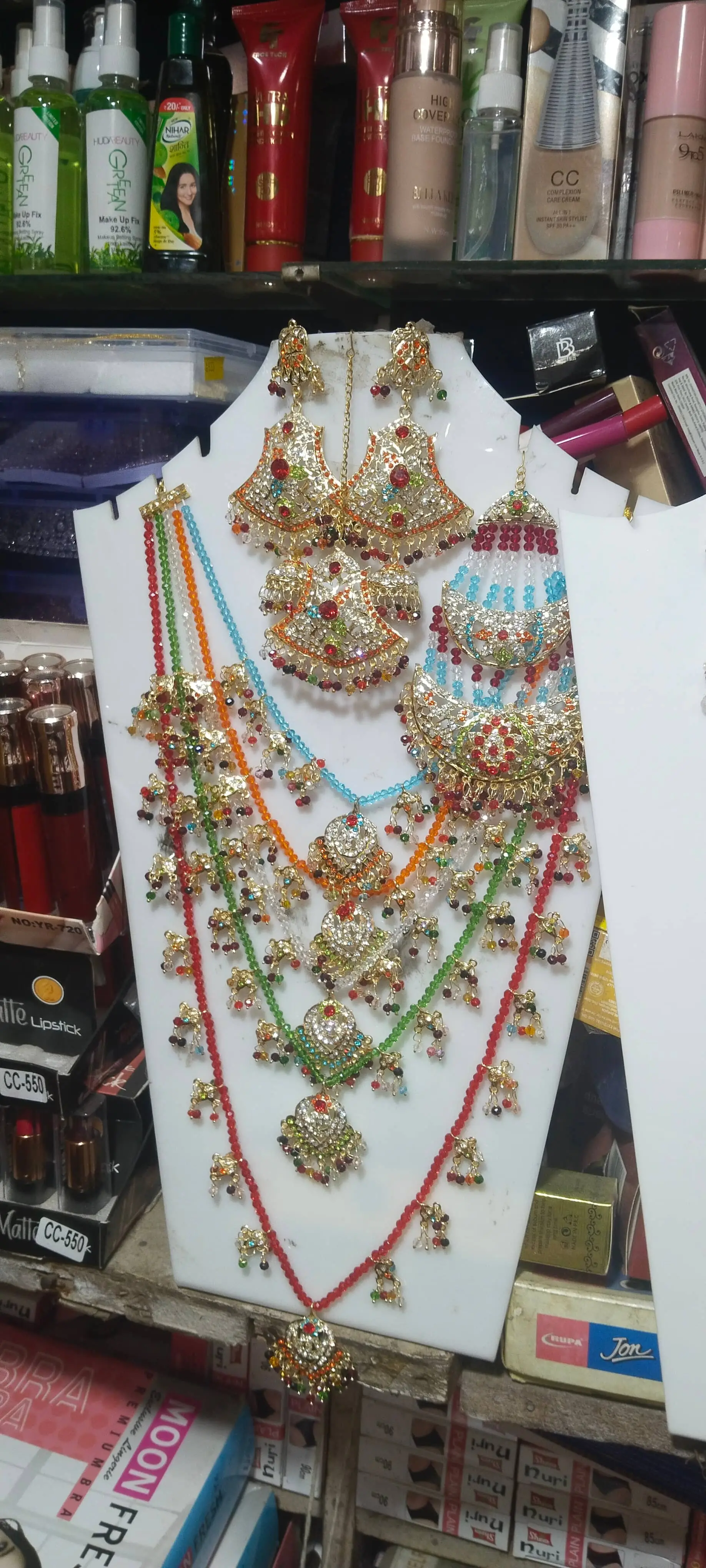 Artificial jewellery