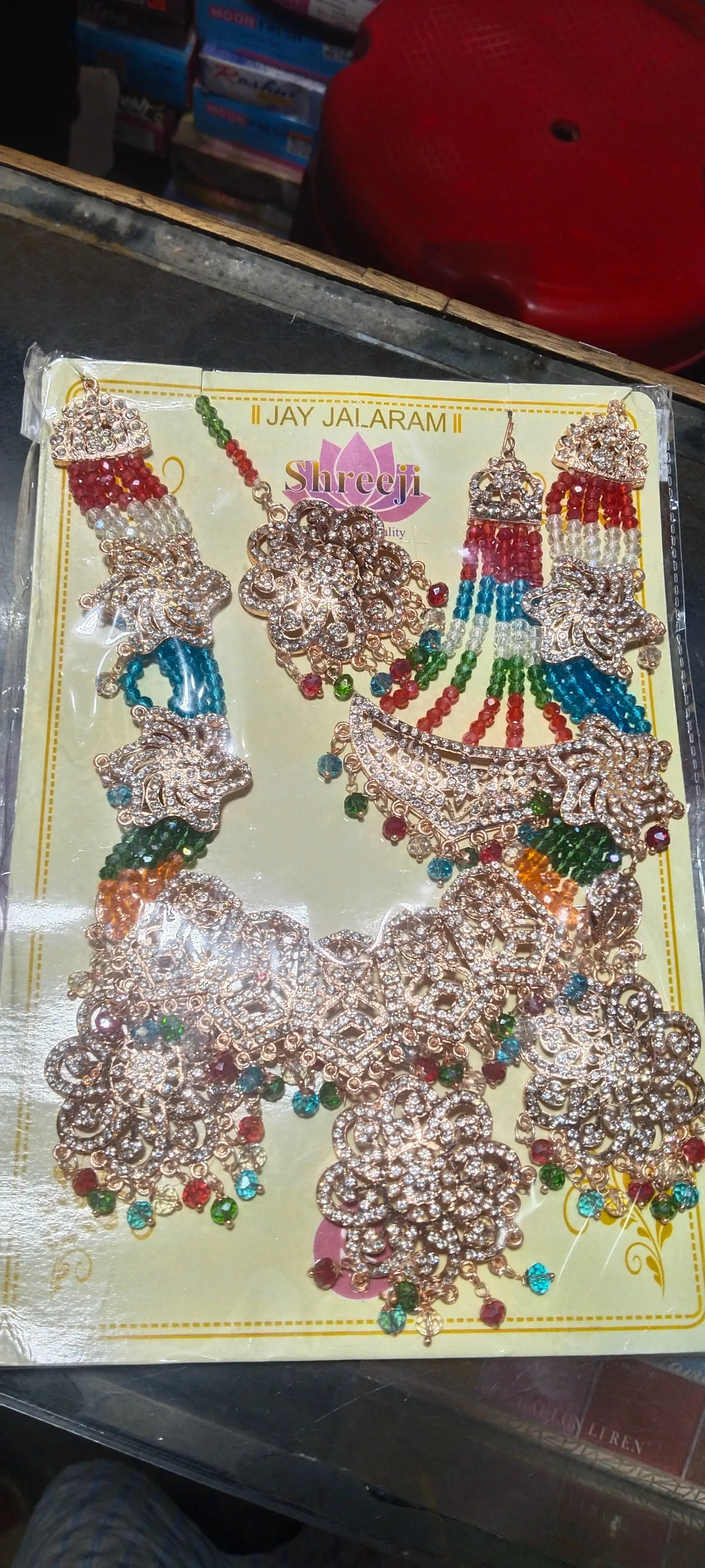 Artificial jewellery
