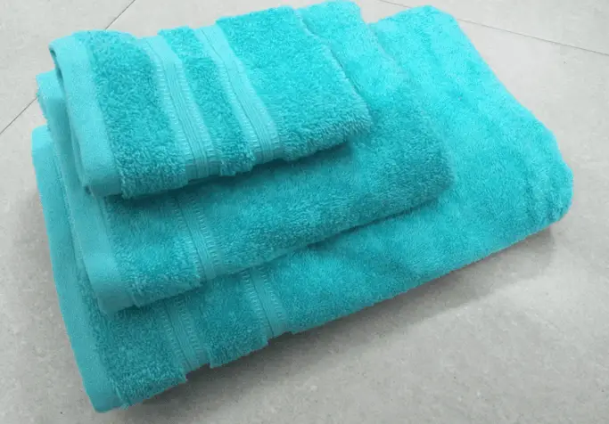 MEN GARMENT DYED HENLEY TSHIRT